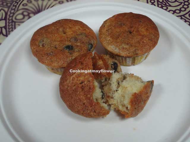 dates raisin muffin